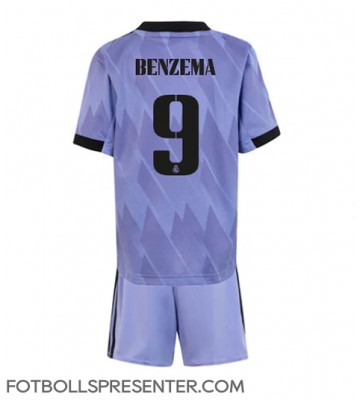 Real Madrid Karim Benzema #9 Bortatröja Barn 2022-23 Kortärmad (+ korta byxor)